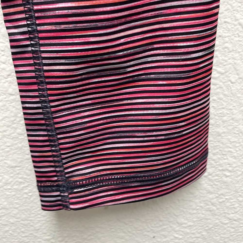 RBX Women’s Large Pink and Black Striped Capri Leggings - Picture 8 of 8